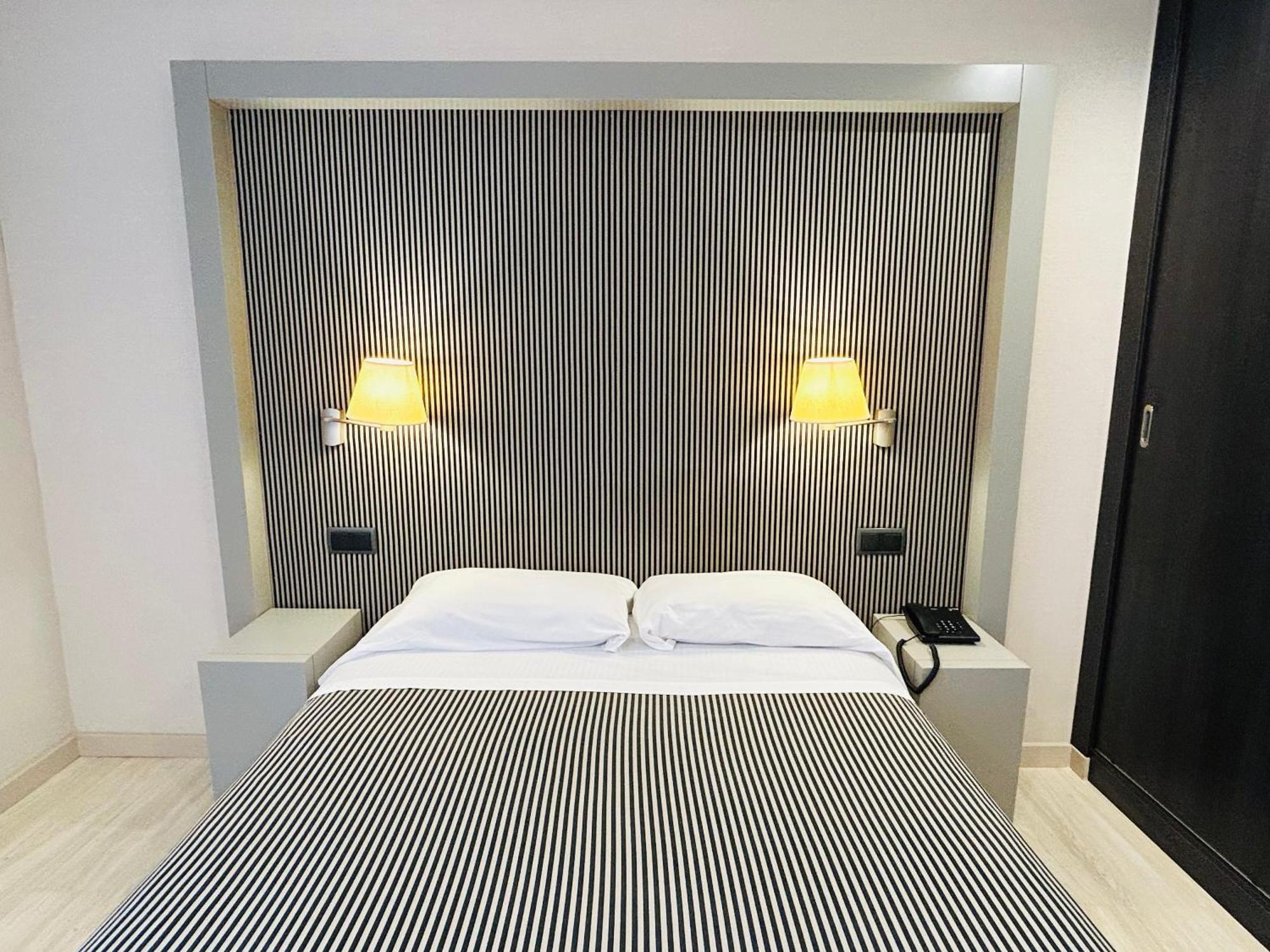 Hotel Ignacio - Palomargroup Chiva Eksteriør billede