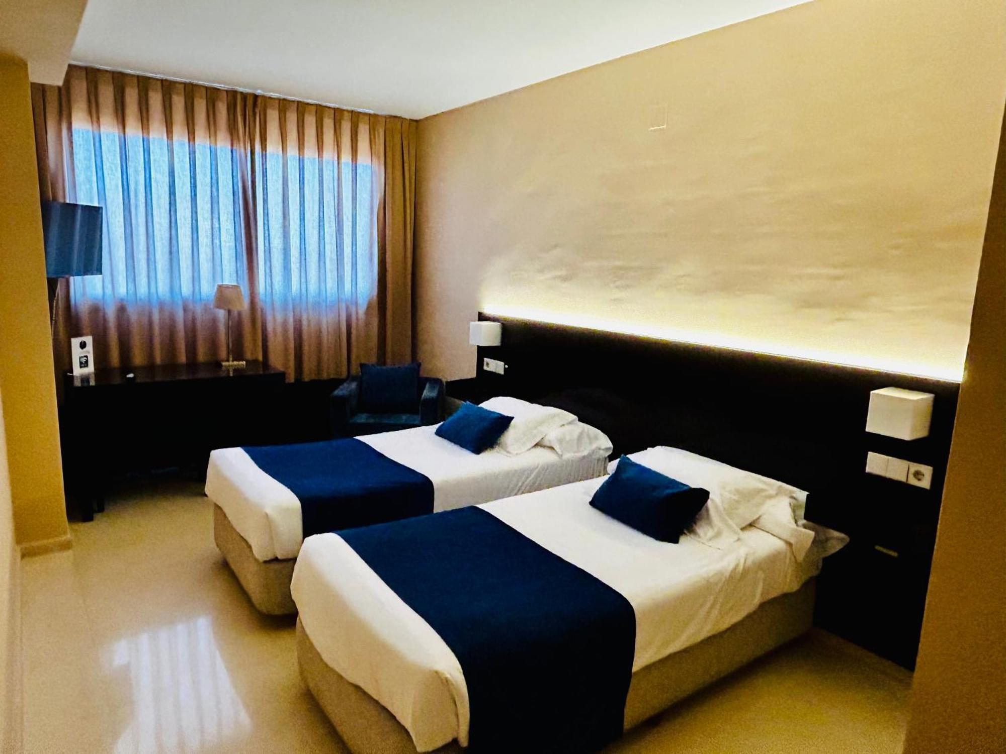Hotel Ignacio - Palomargroup Chiva Eksteriør billede