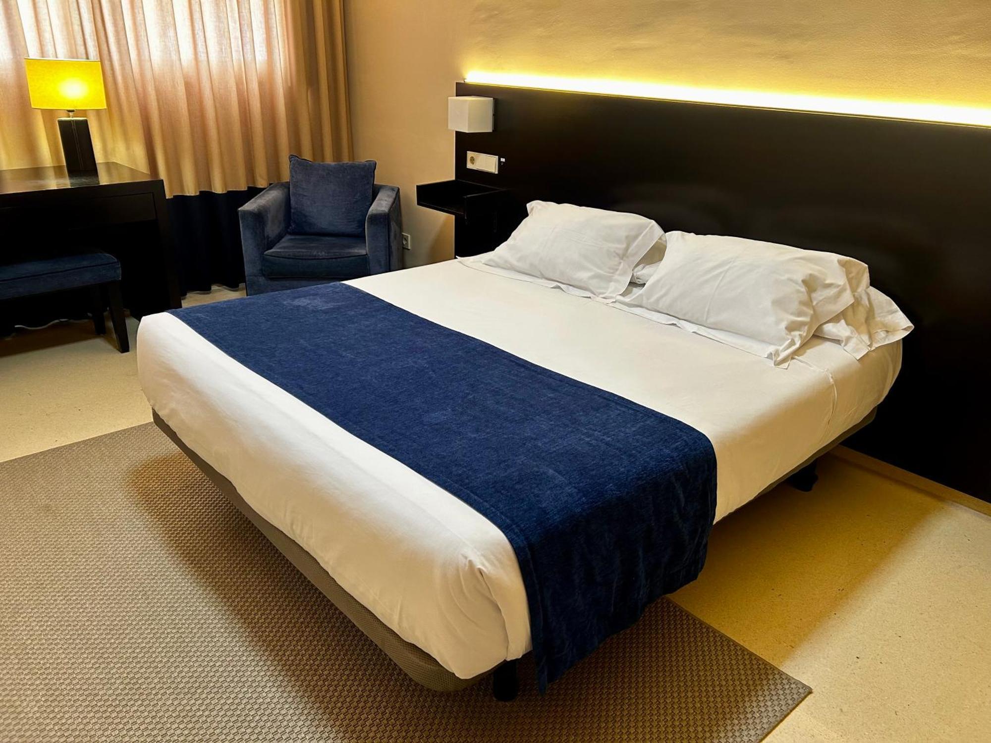 Hotel Ignacio - Palomargroup Chiva Eksteriør billede